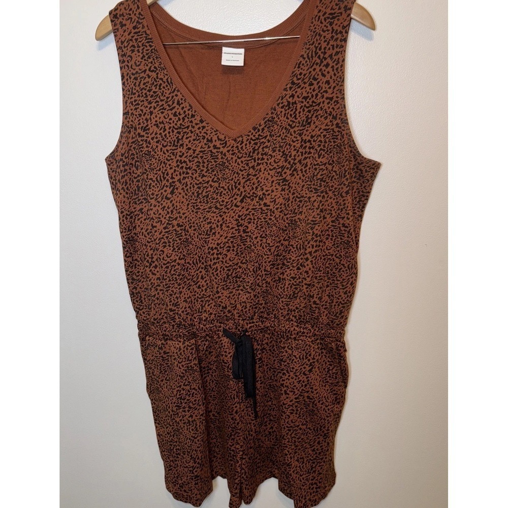 Amazon Essentials‎ Cheetah Terry Cotton Romper Size Large Pockets
